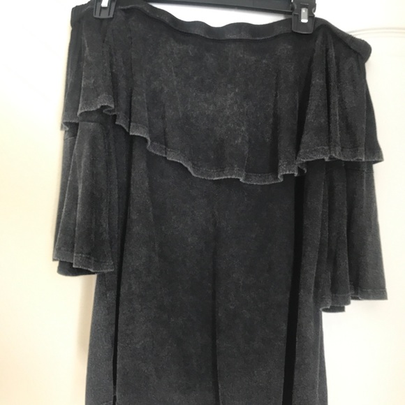 OTS Distressed Gray Top with 3/4 sleeves - Picture 4 of 4